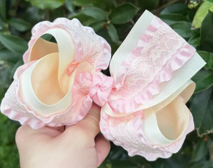 Sharron Bow - 6"