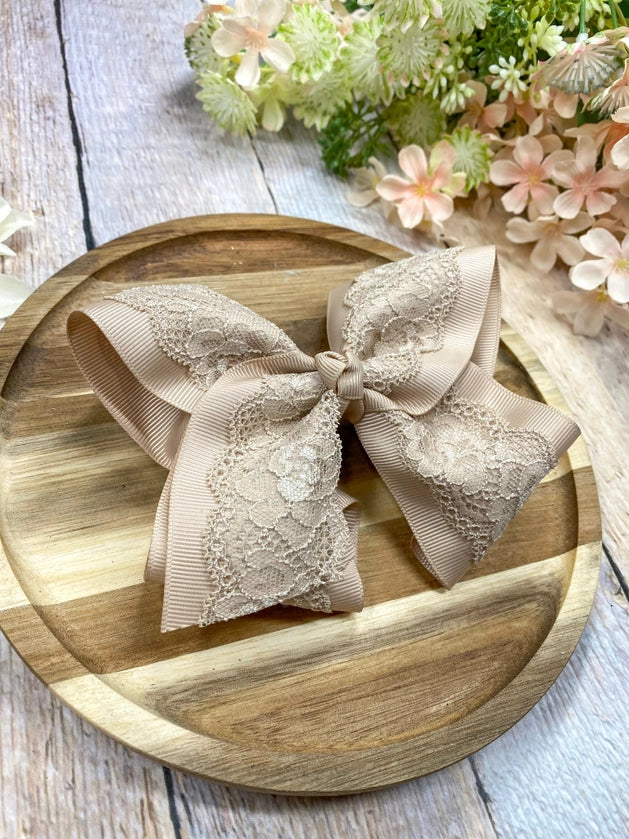 Chantilly Lace Classic Bow