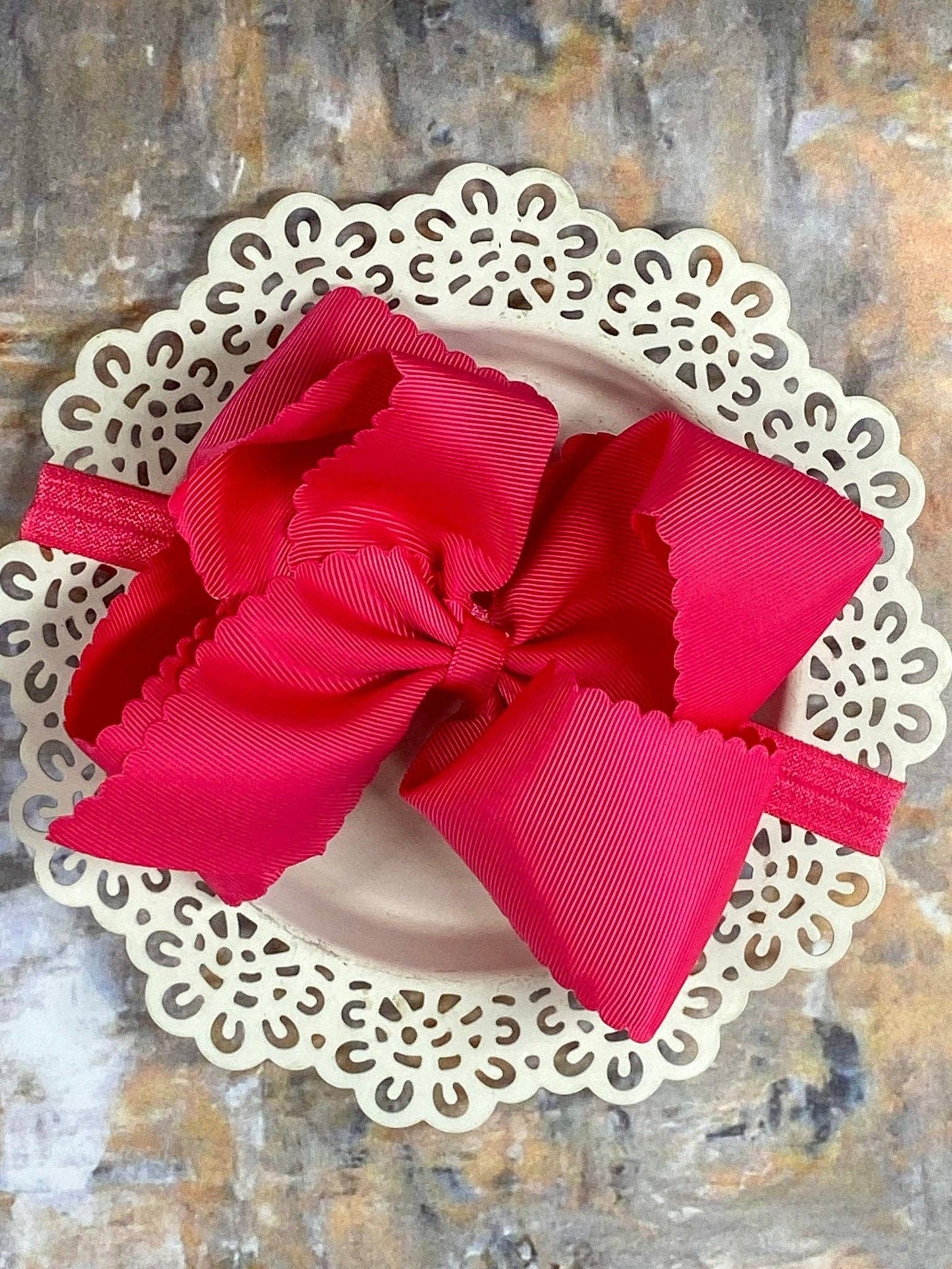 5.5" Oversize Scalloped Hair Bow - Headband