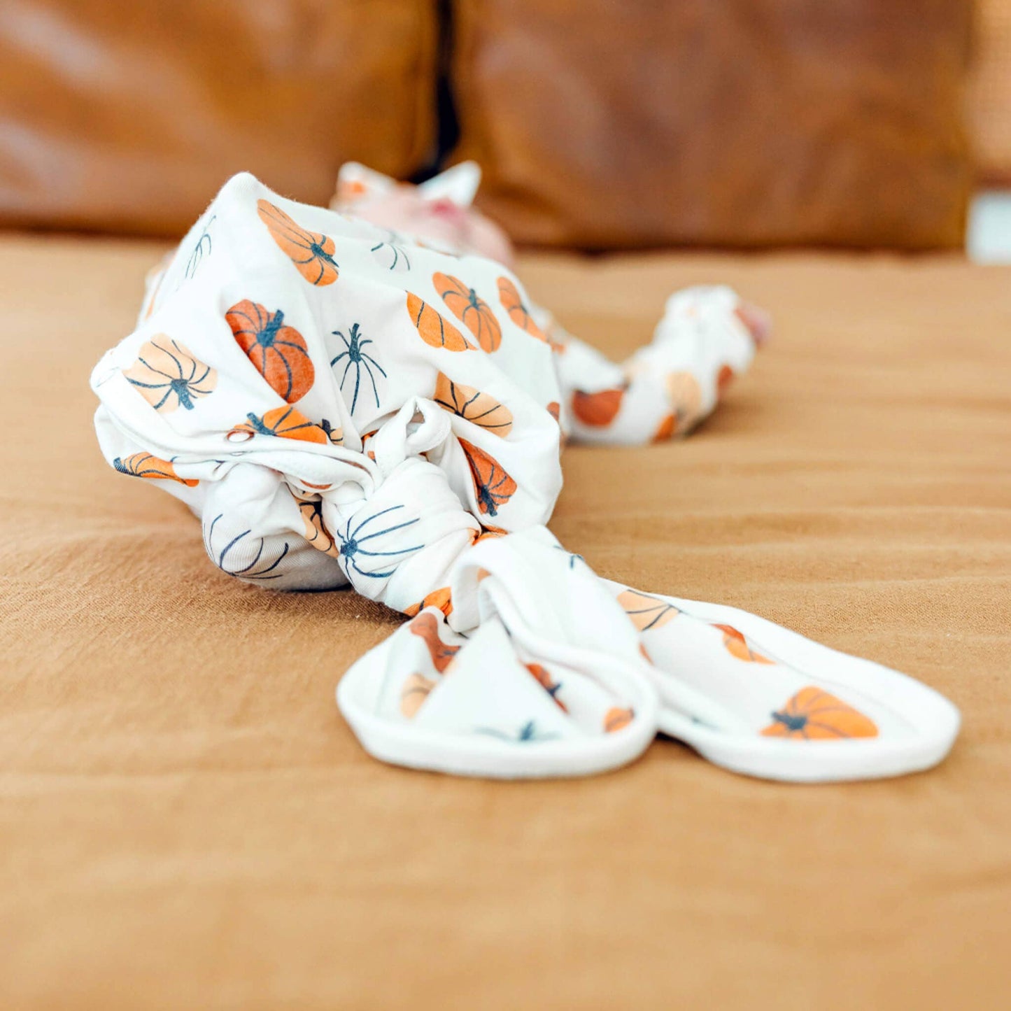 Newborn Knotted Gown - Karver (bow not included)
