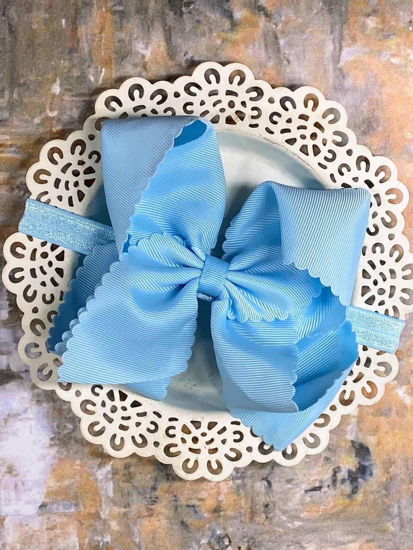 5.5" Oversize Scalloped Hair Bow - Headband
