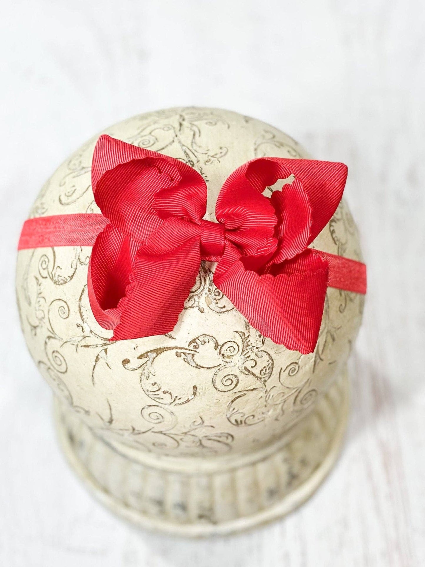 4.5" Classic Scalloped Hair Bow | Clip or Headband