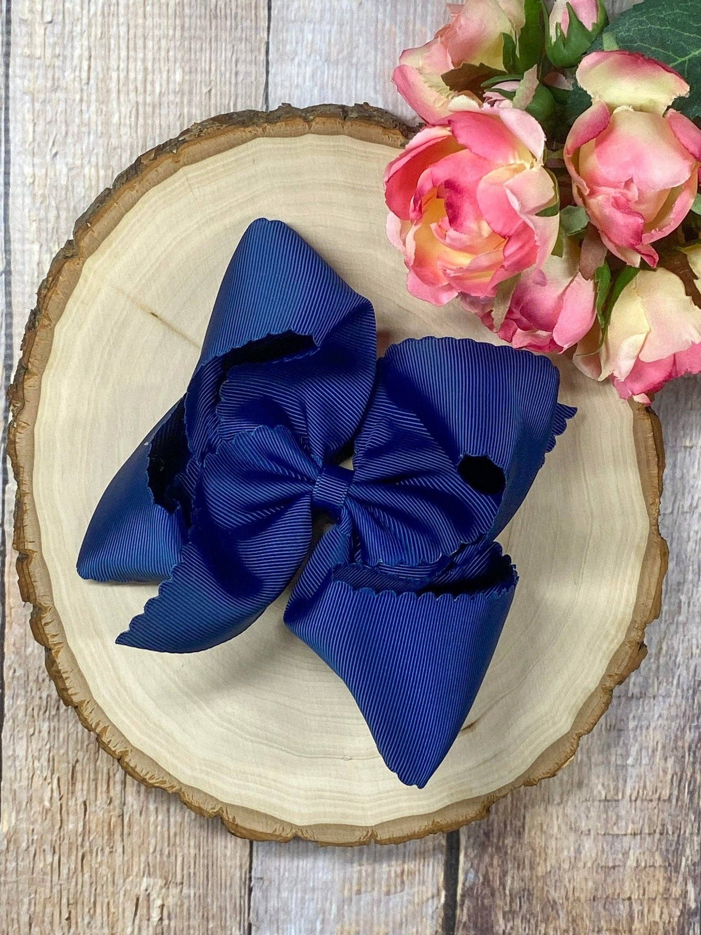 5.5" Oversize Scalloped Hair Bow - Headband