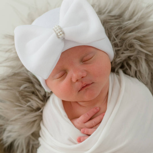Ilybean Newborn White Pearl Rhinestone Center