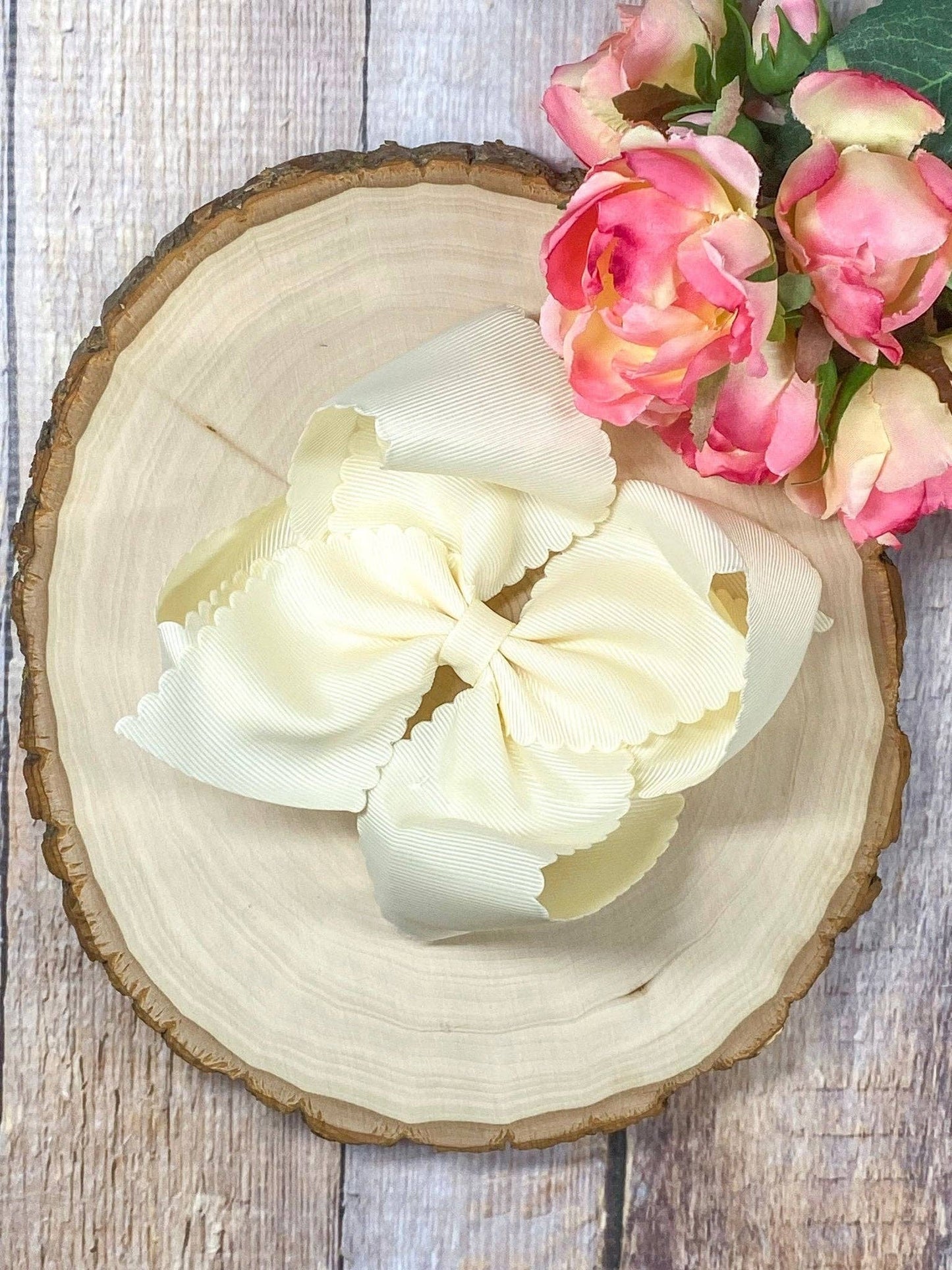 5.5" Oversize Scalloped Hair Bow - Headband