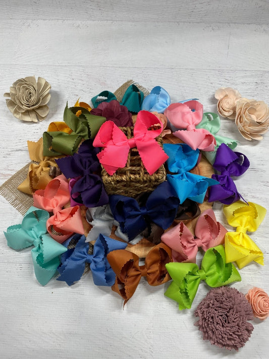 Scalloped Hair Bows - Alligator Clip - 5.5" Girls