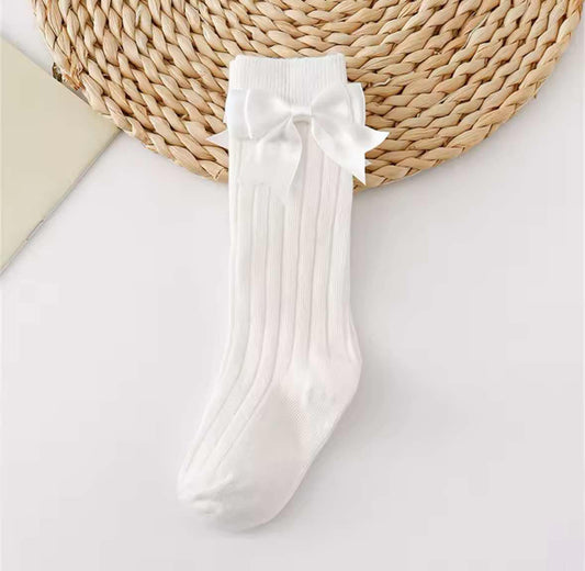 White Ribbed Knee Socks w/bow
