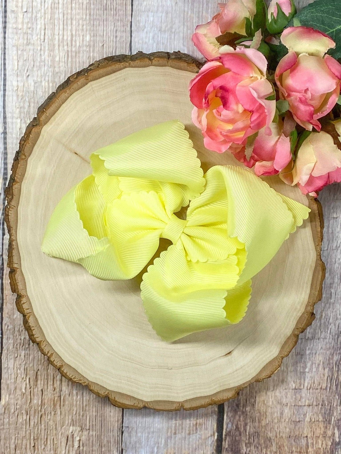 5.5" Oversize Scalloped Hair Bow - Headband