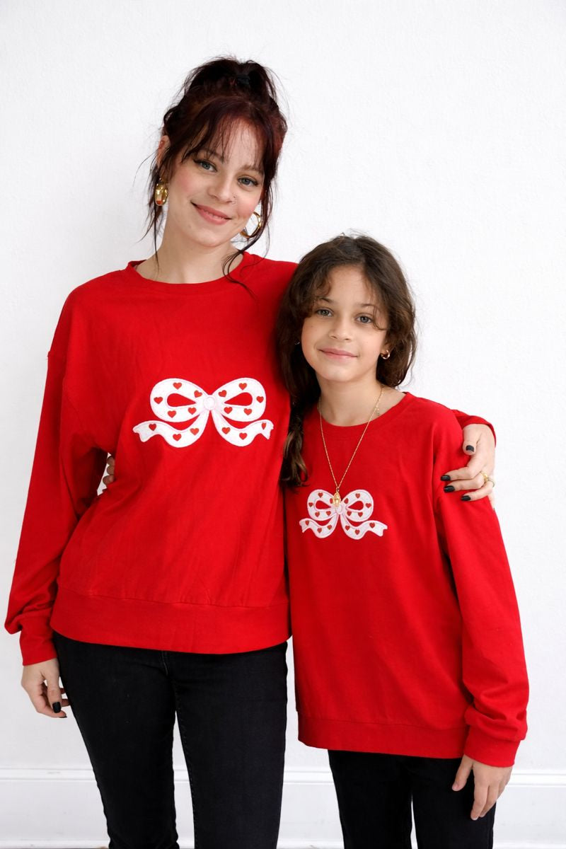 Red bow applique mom&me top