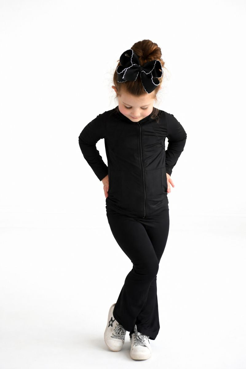 Black active flare pants set