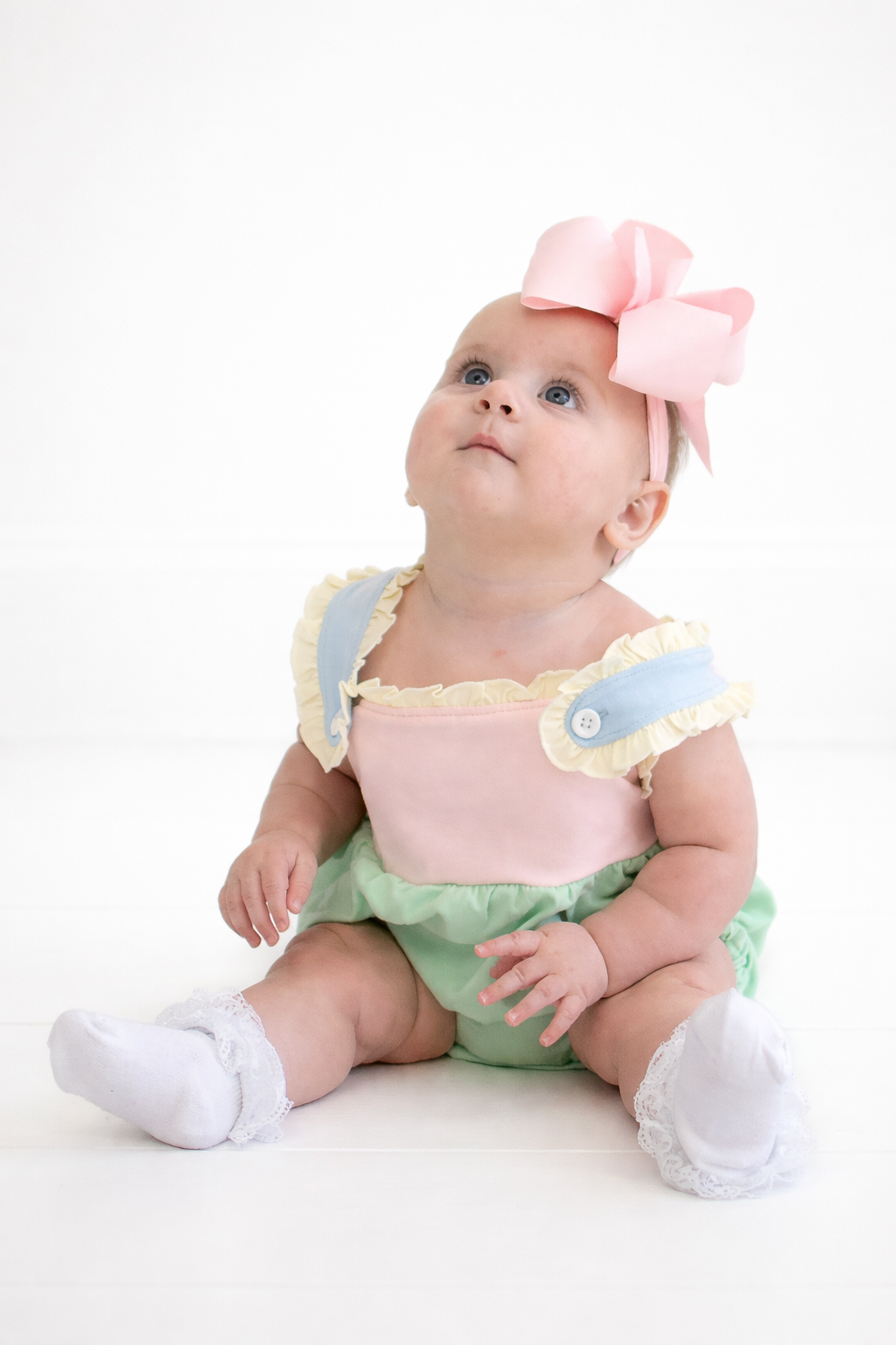 Color block ruffle bubble