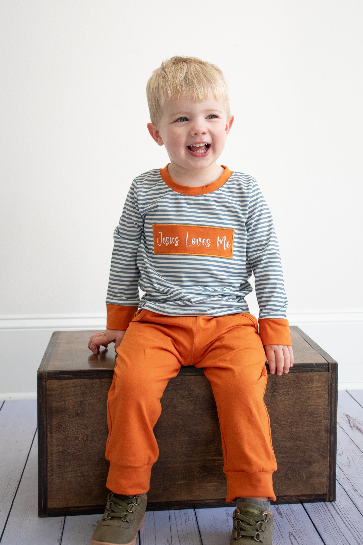 Jesus Loves Me Fall Jogger Set