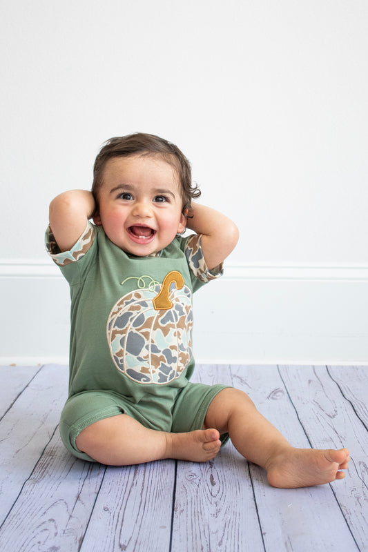 Camouflage print pumpkin applique romper