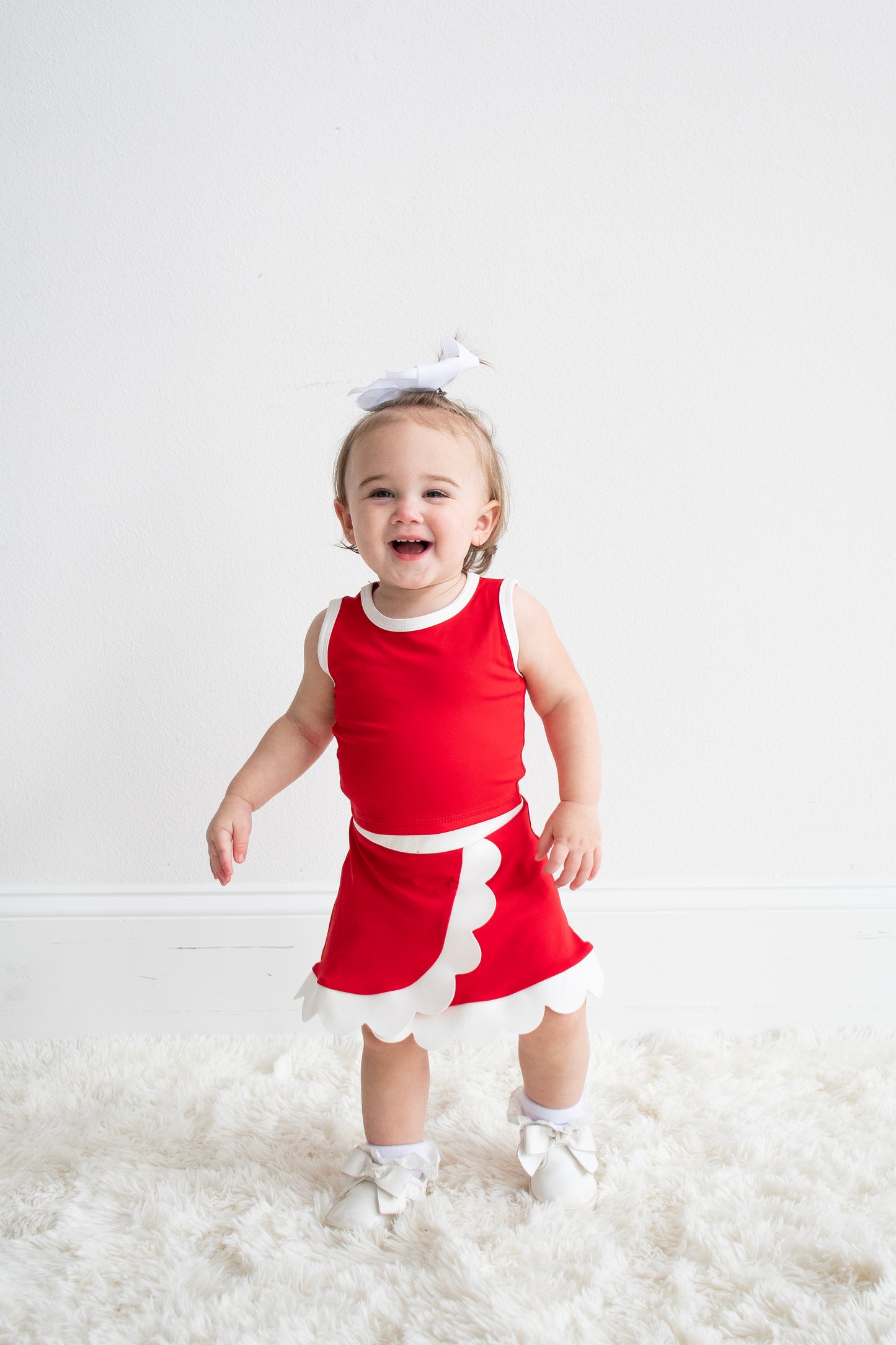 Red/White Scallop Active Set
