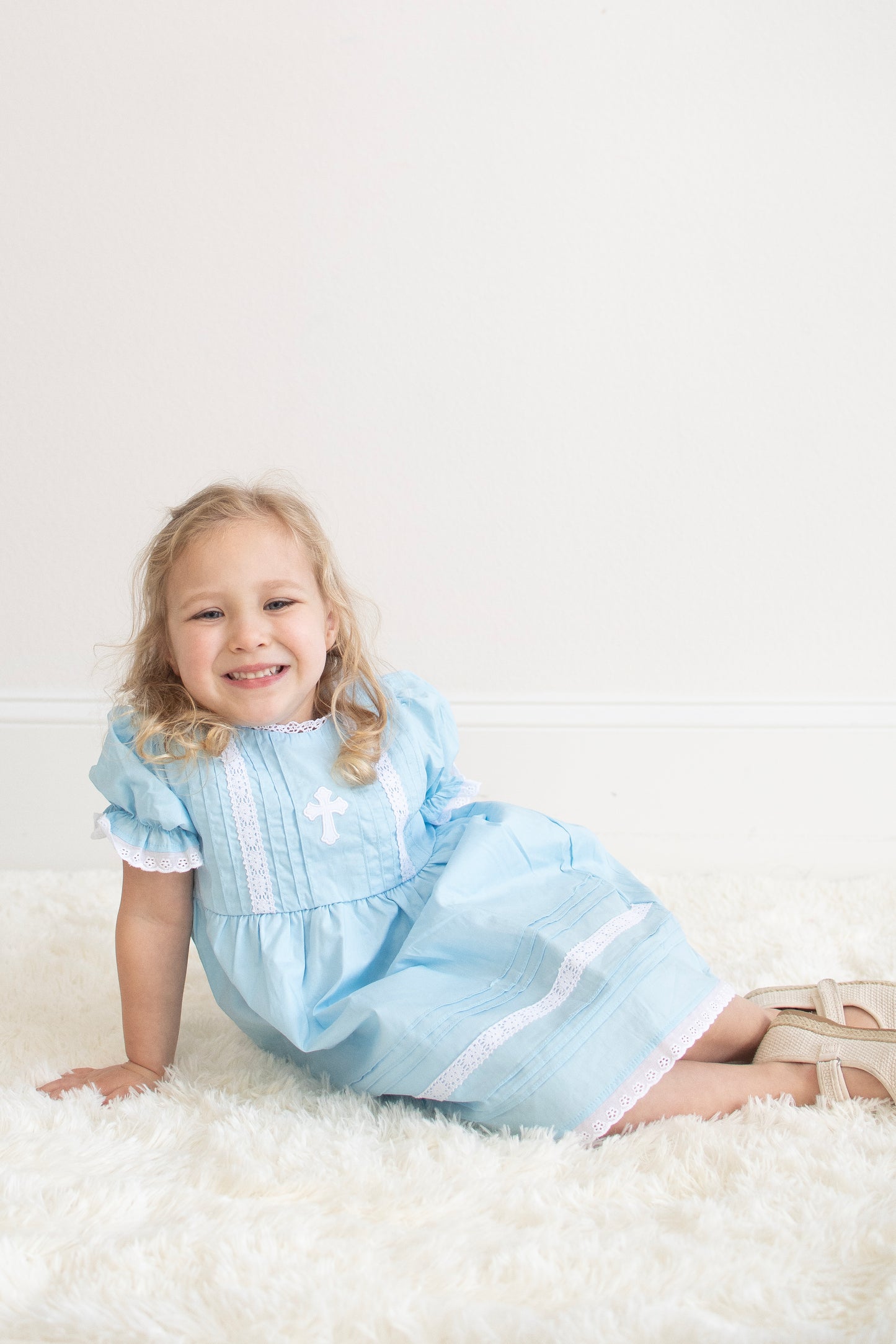 Blue cross embroidery lace dress