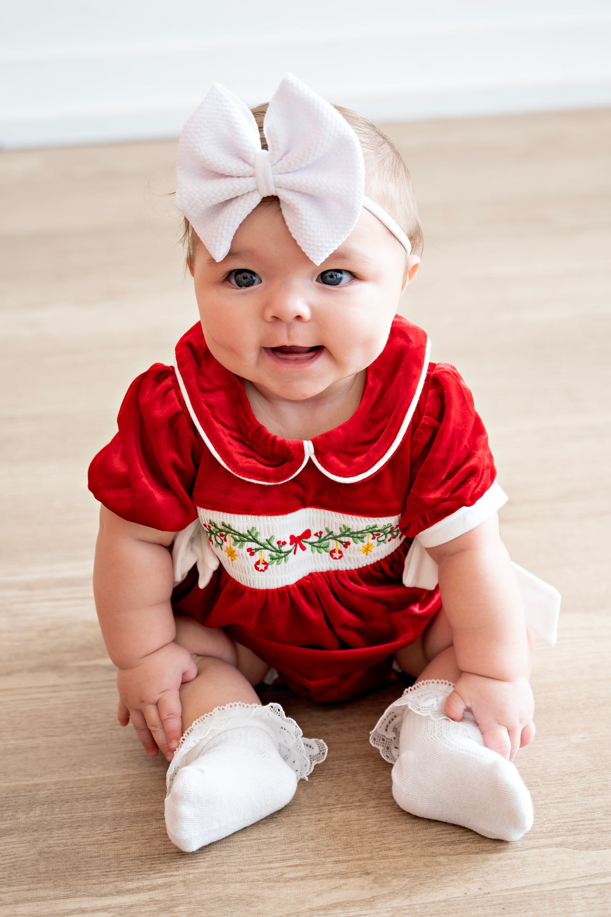 Christmas Bow Velvet Bubble