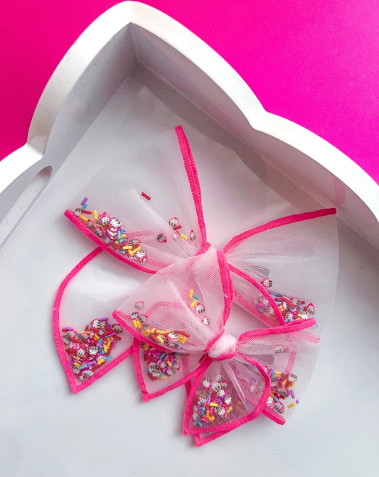 Cupcakes and Confetti Shaker Bow