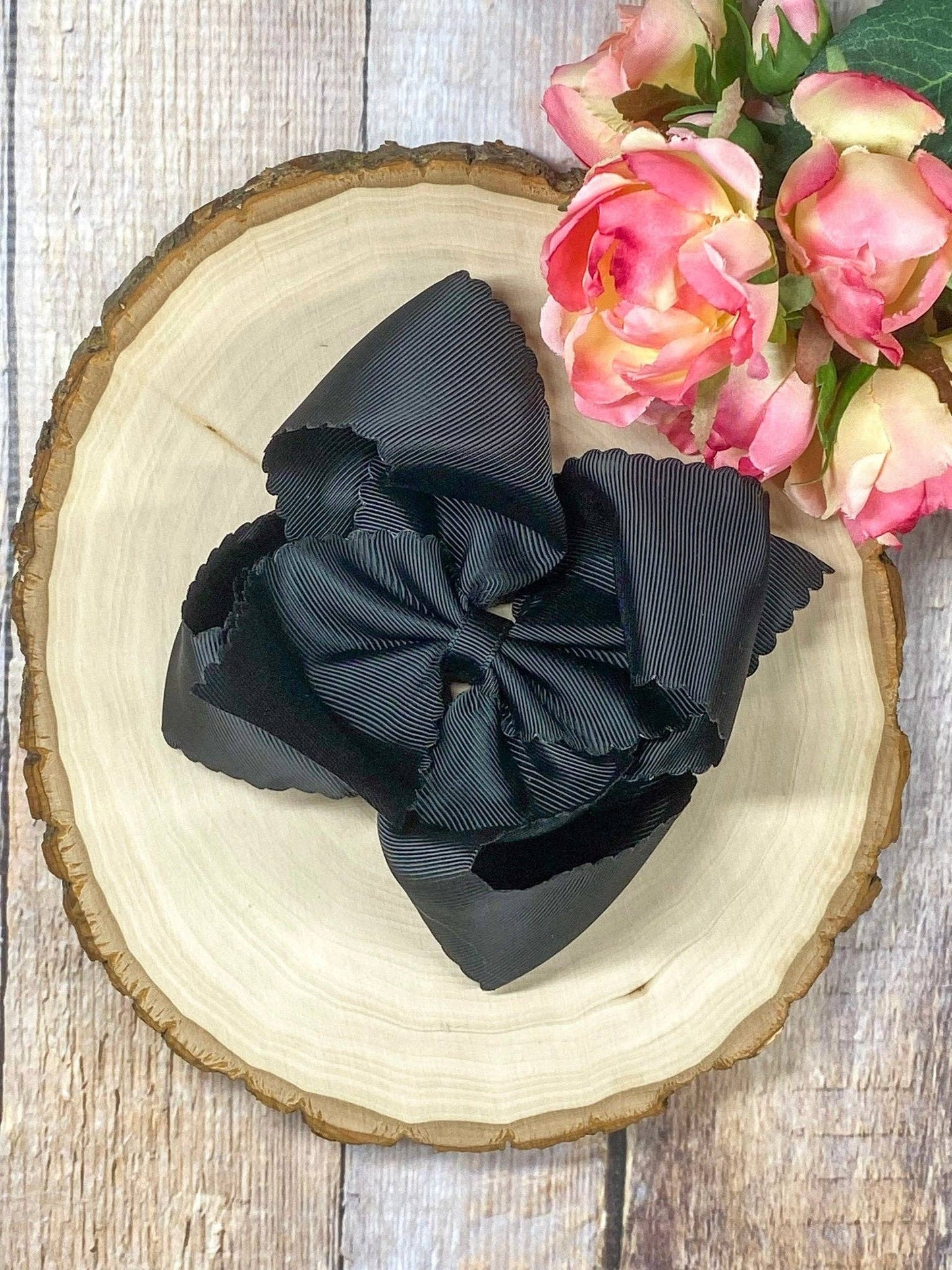 5.5" Oversize Scalloped Hair Bow - Headband