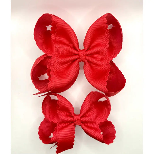 Red Scallop Bow 6"