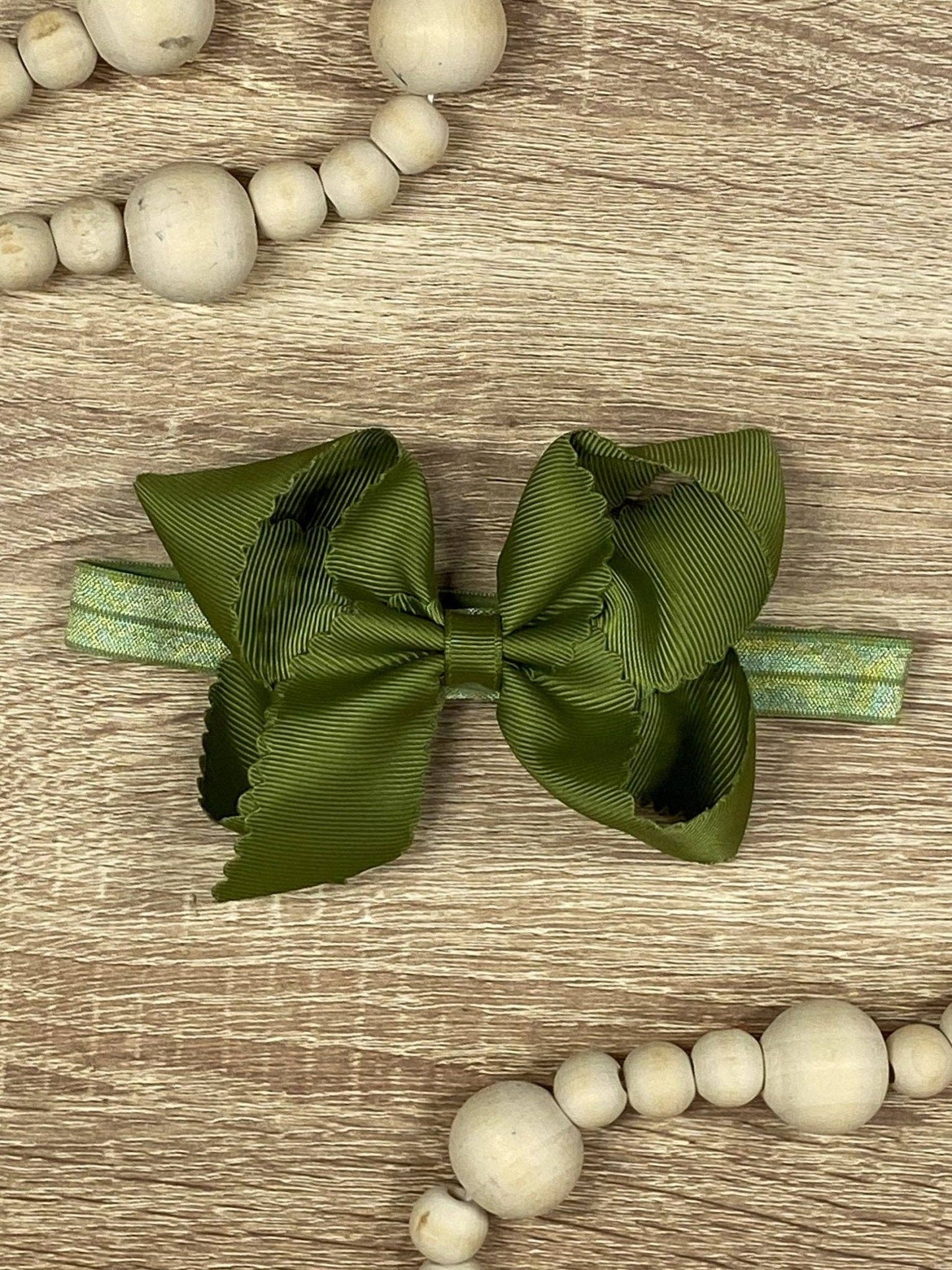 4.5" Classic Scalloped Hair Bow | Clip or Headband